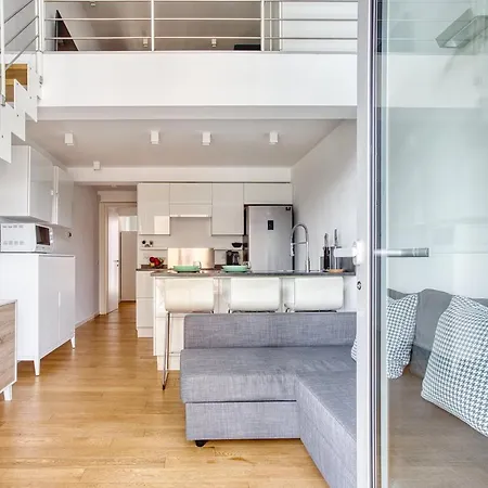 Just Urban - Spacious And Bright Loft - Fondazione Prada *