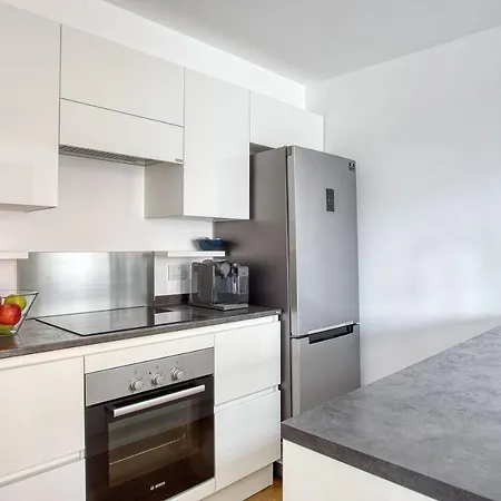 Just Urban - Spacious And Bright Loft - Fondazione Prada Apartment Milan