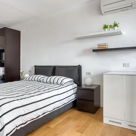 Just Urban - Spacious And Bright Loft - Fondazione Prada Apartment